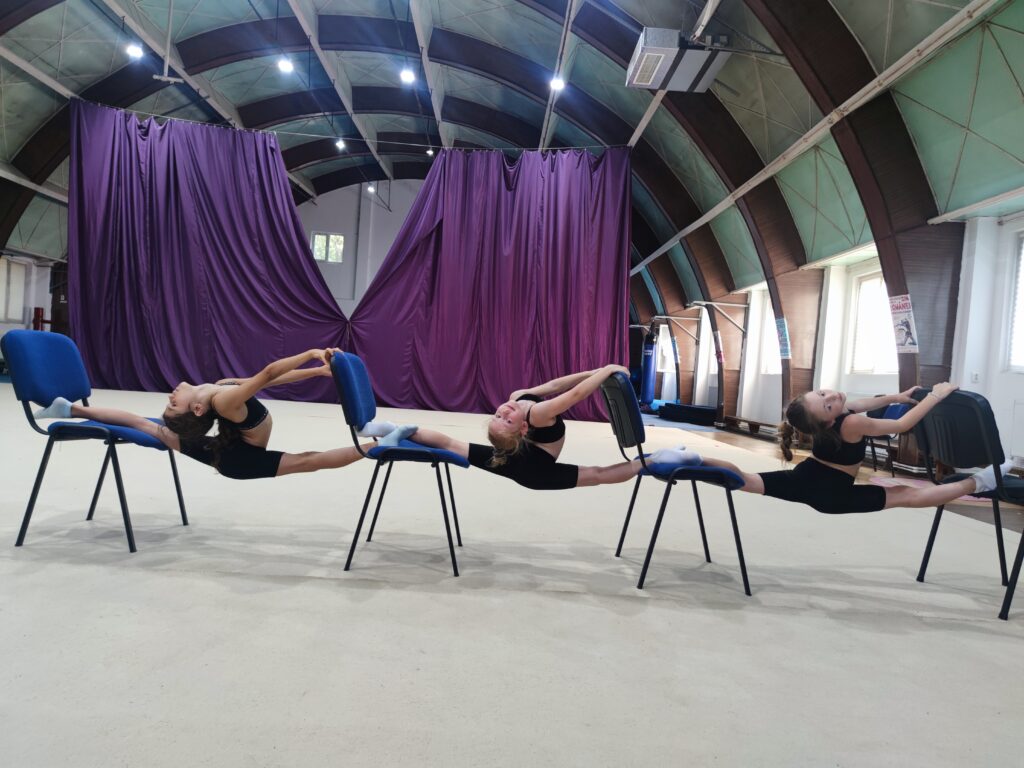 Cursuri de grup sau individuale private pentru fetite si balerine, varste 4-10 ani